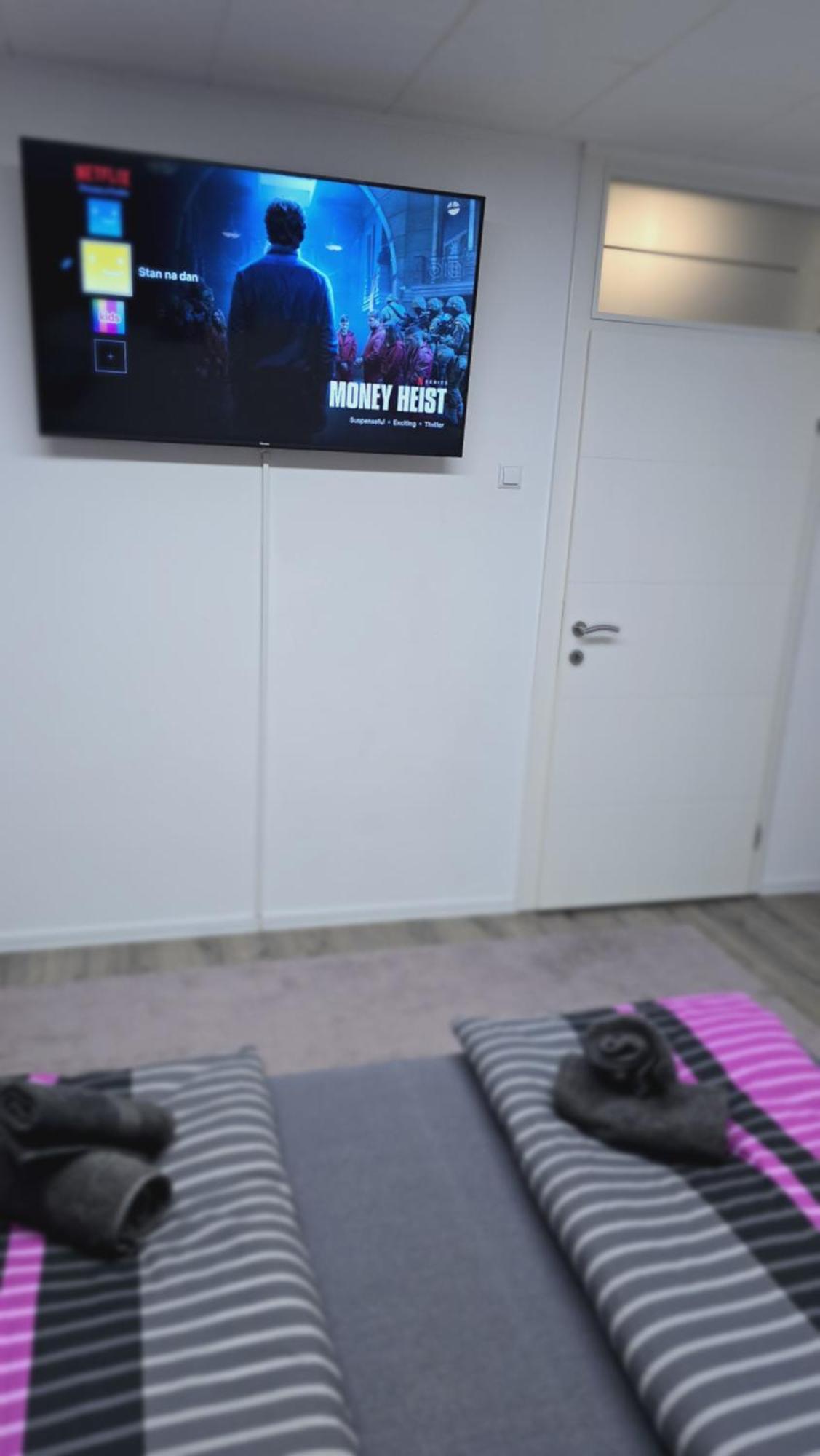 Appartement Stan Na Dan Bosanska Krupa Extérieur photo